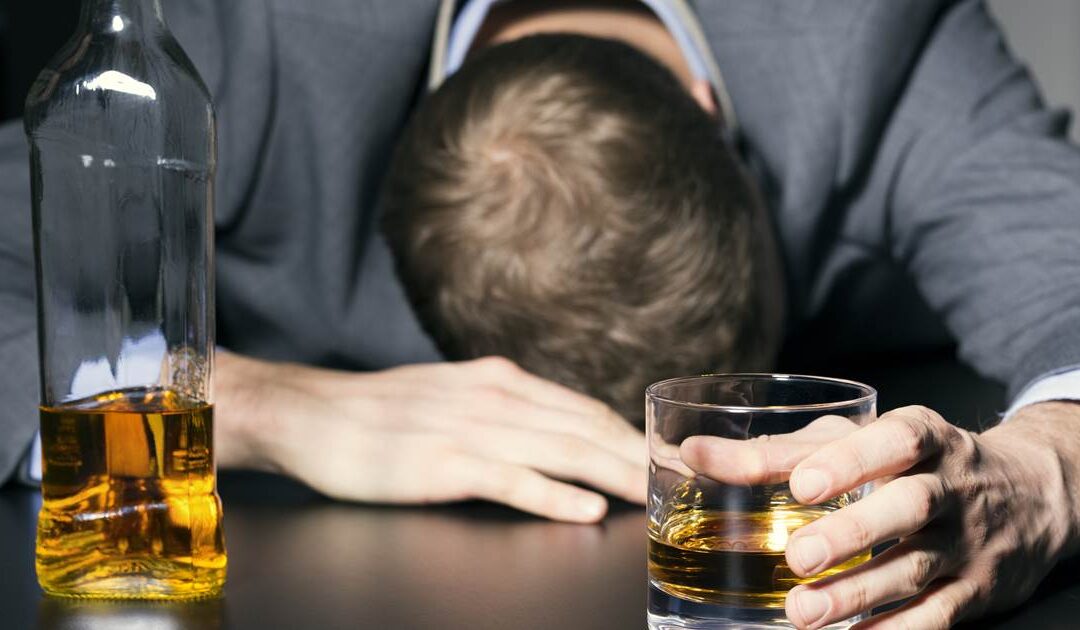 Αλκοολισμός και αλκοόλ: αίτια, συνέπειες και τρόποι αντιμετώπισης